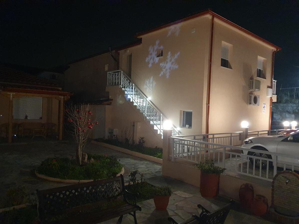 Casa Al Mare 2 Διαμέρισμα Περαία Εξωτερικό φωτογραφία